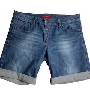 S.Oliver Jean shorts size 12 fold up button‎ up jeans smart shorts